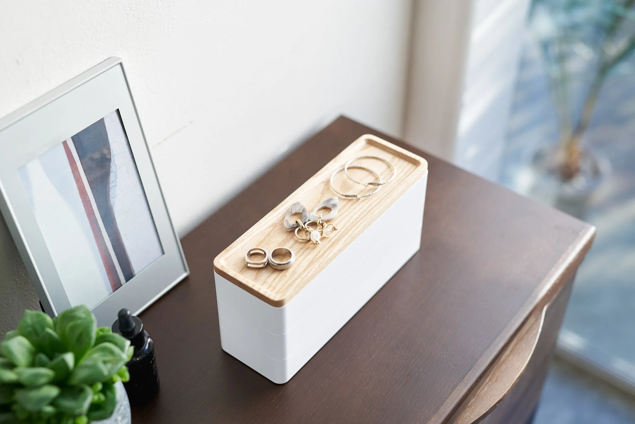 3-Tiered Slim Accessory Box