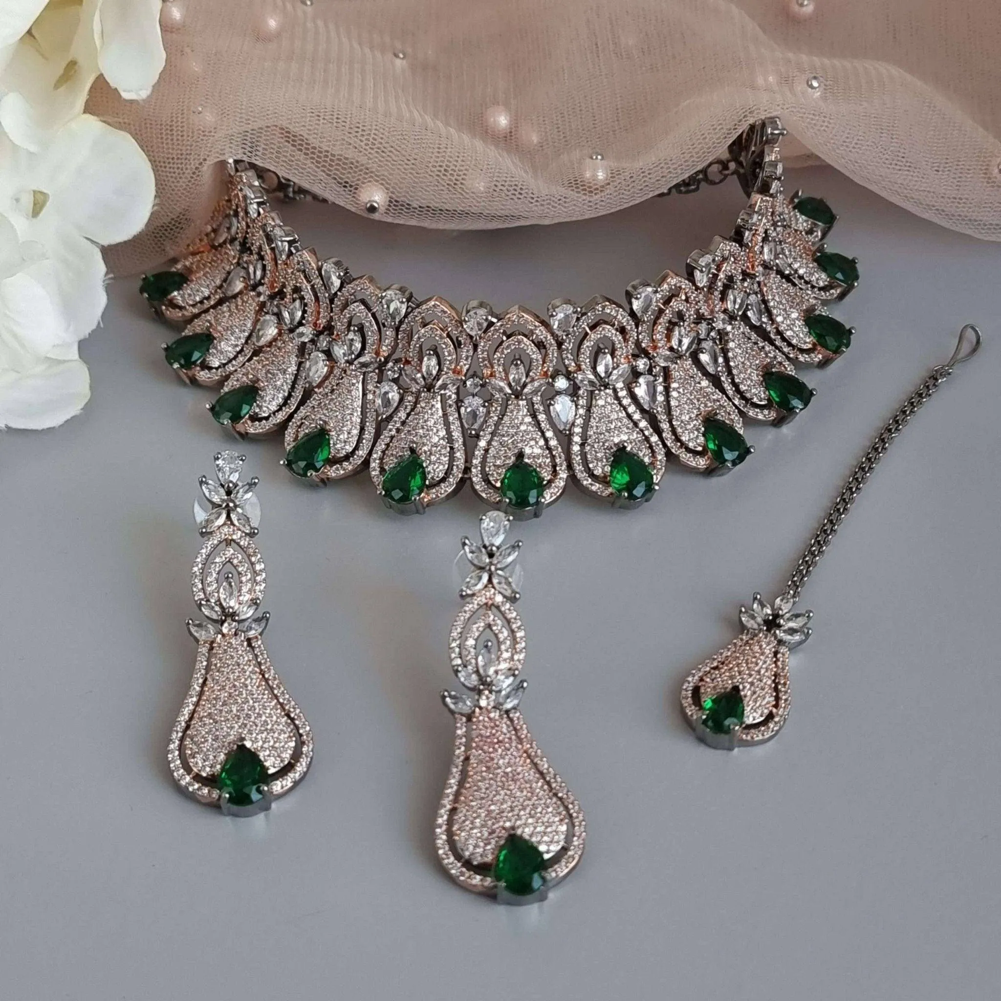 Beautiful Malaika Choker Necklace Set