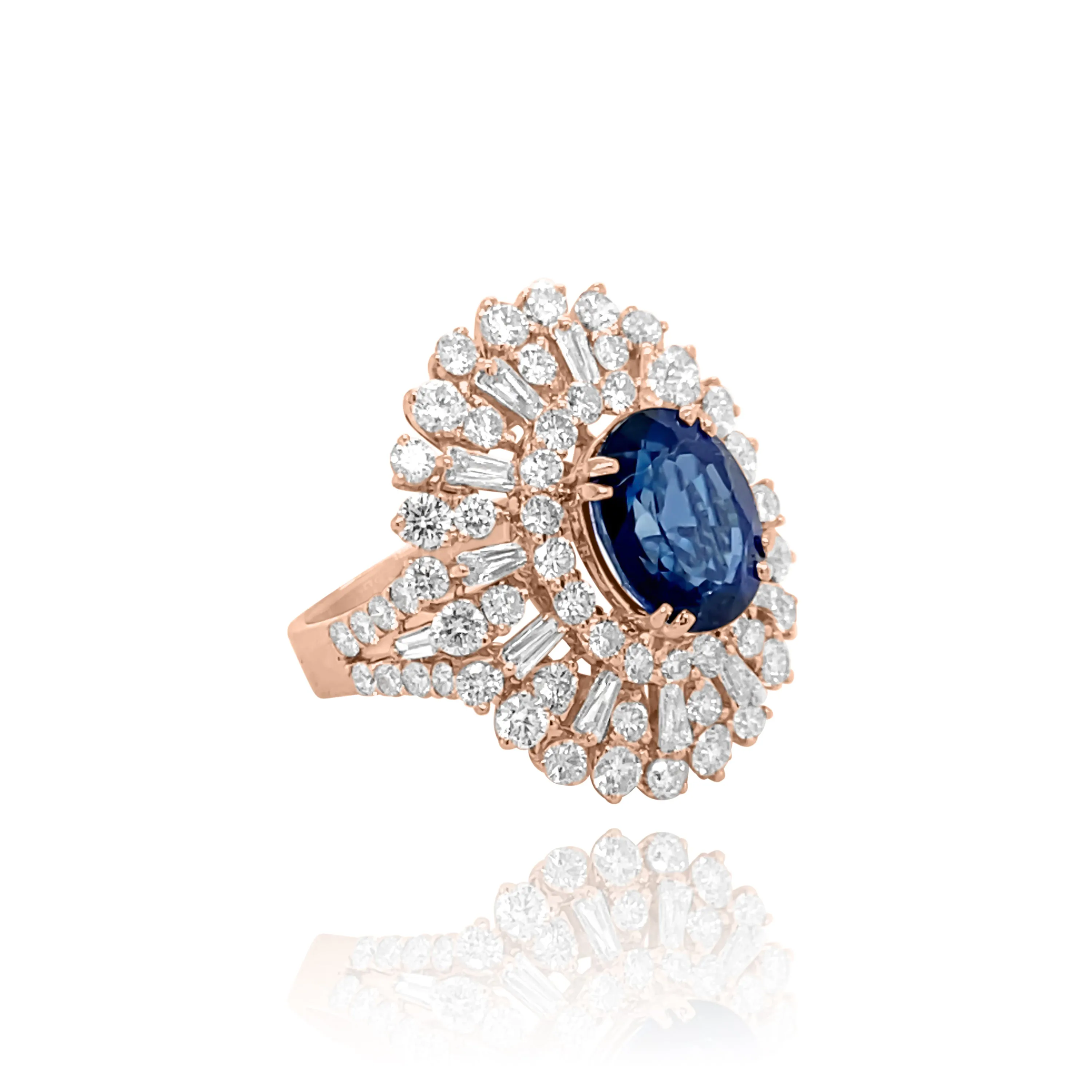DIAMOND & SAPPHIRE "PEACOCK" RING.