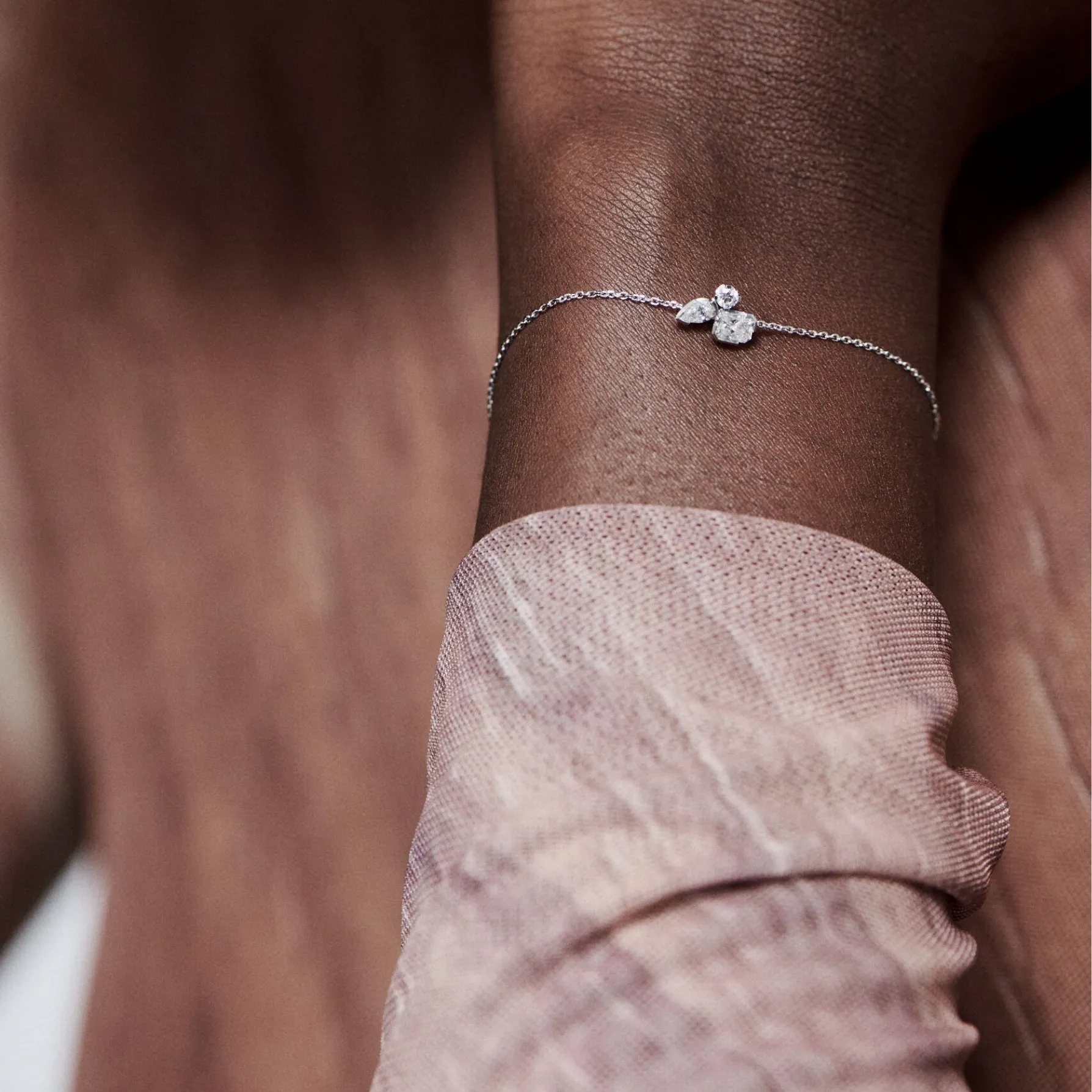 Meta lila bracelet