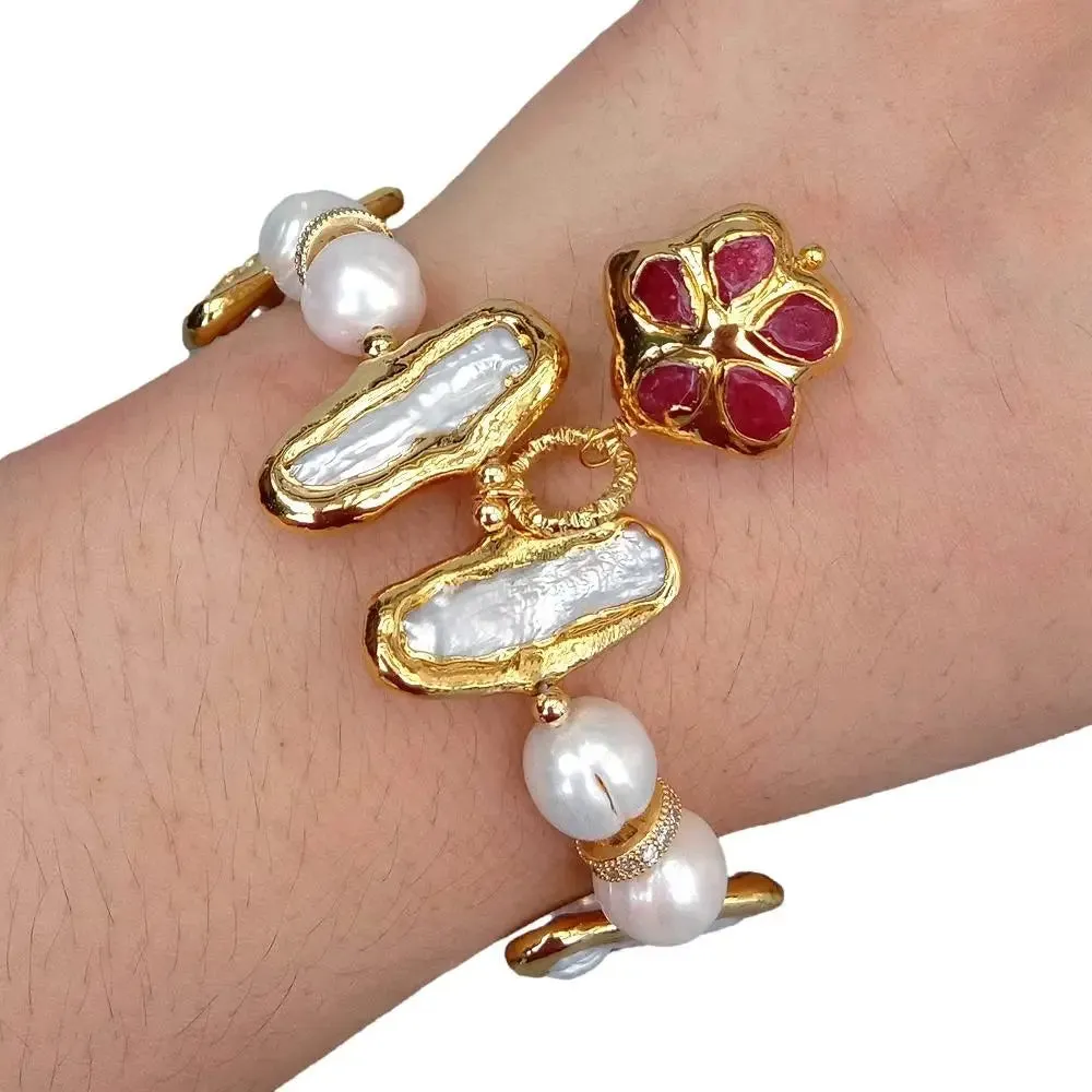 Natural Biwa Pearl & Red Jade Bracelet