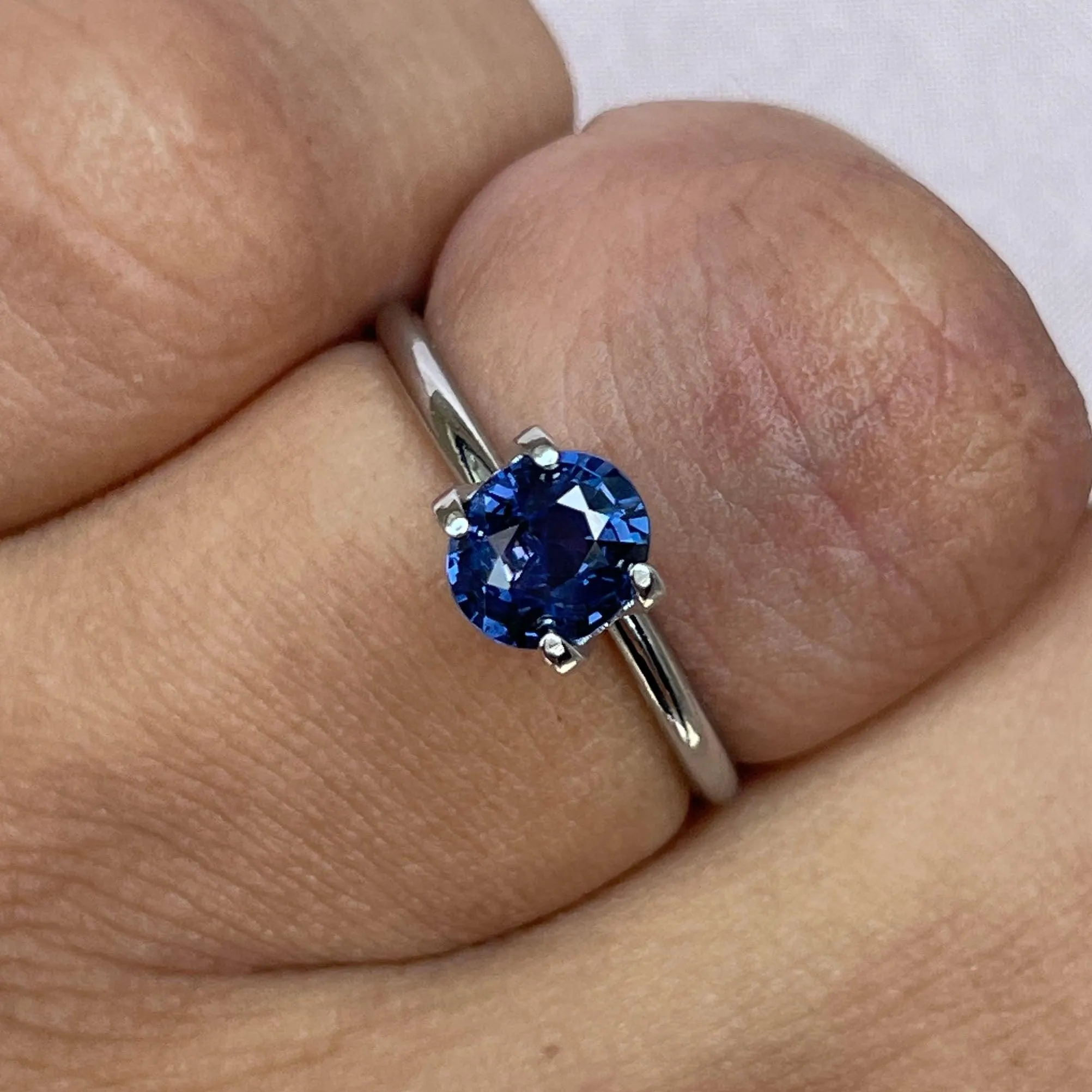 Natural Blue sapphire 1.06 crt